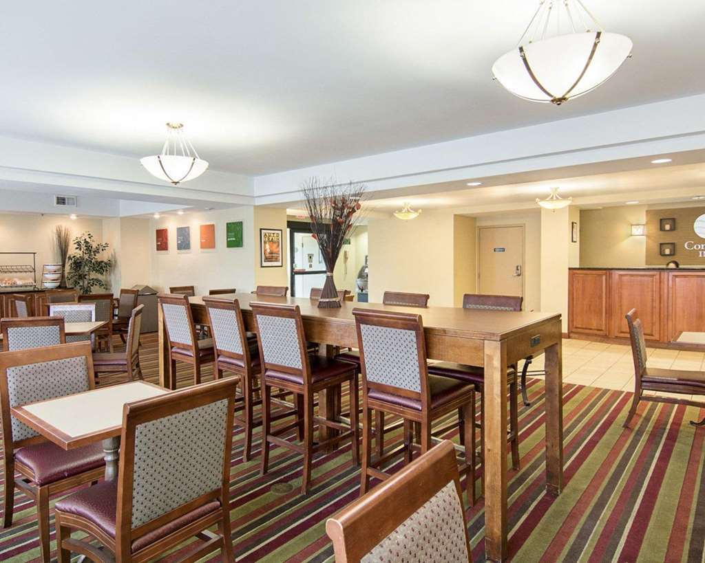 Holiday Inn Express - Lorton By Ihg Restaurant photo